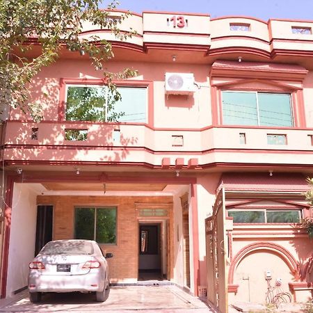 Redbury Guesthouse Islamabad Esterno foto