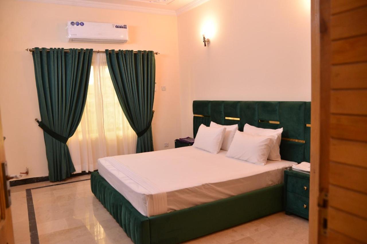 Redbury Guesthouse Islamabad Esterno foto