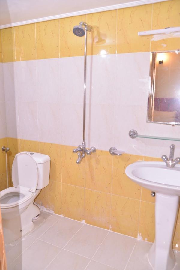 Redbury Guesthouse Islamabad Esterno foto