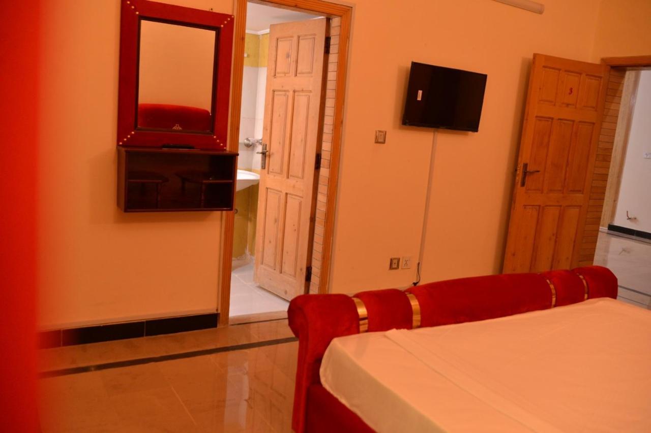 Redbury Guesthouse Islamabad Esterno foto
