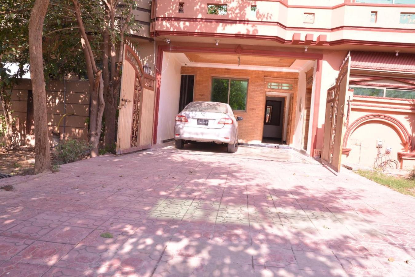 Redbury Guesthouse Islamabad Esterno foto